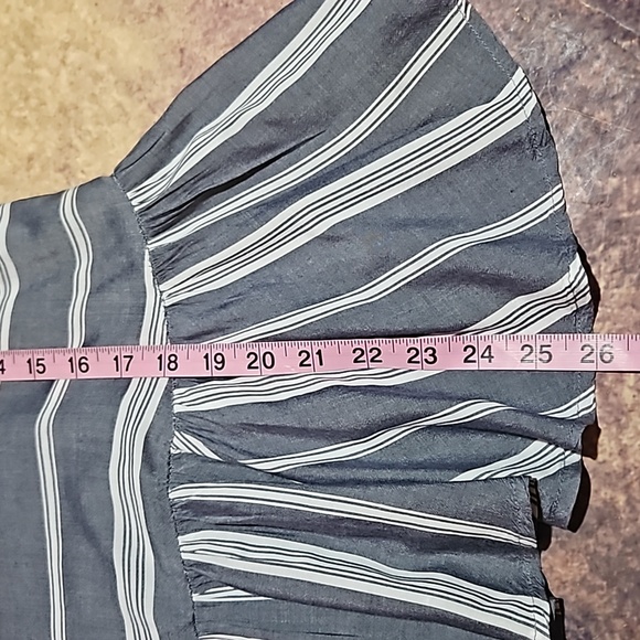 Old Navy| Gray Blue Ruffled Tank Blouse - Picture 7 of 8